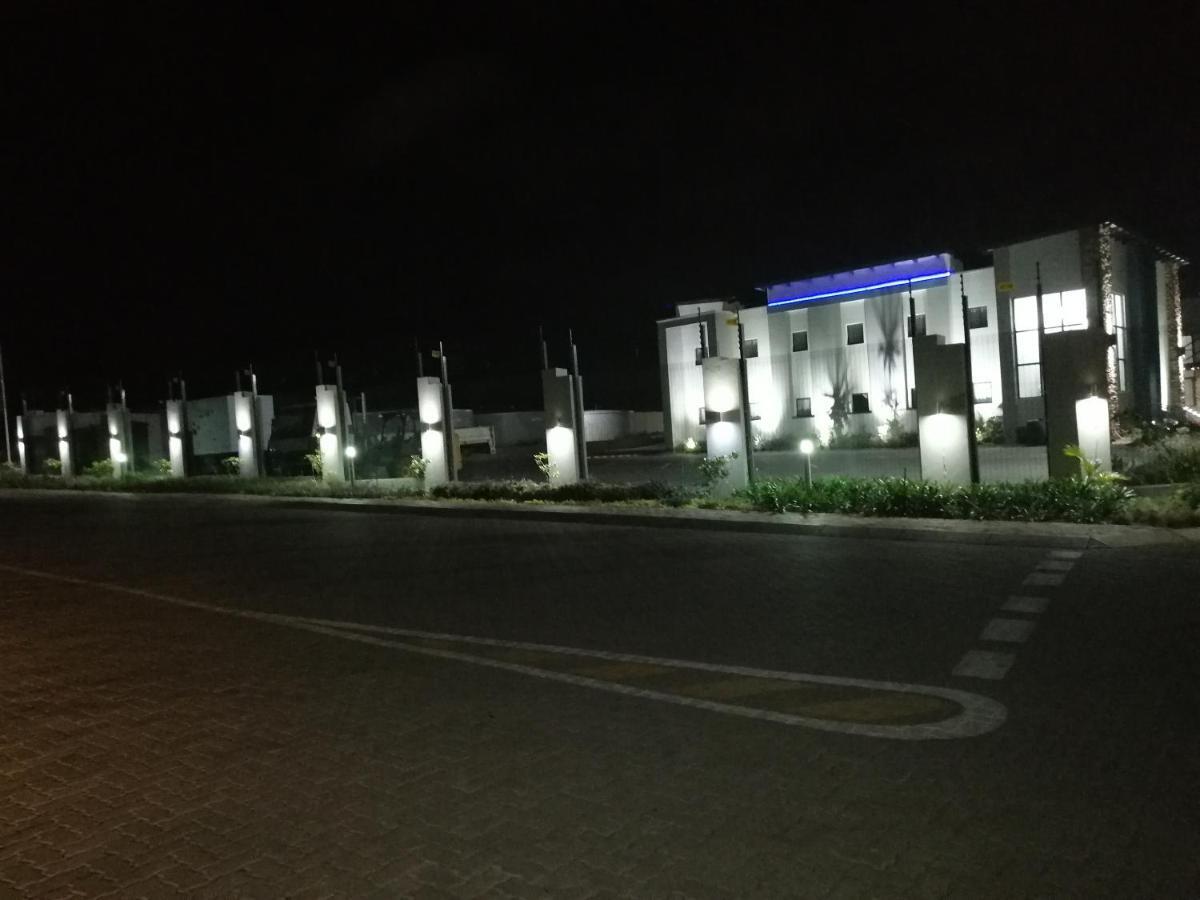 King'S Palace Hotel Ράστενμπεργκ Εξωτερικό φωτογραφία